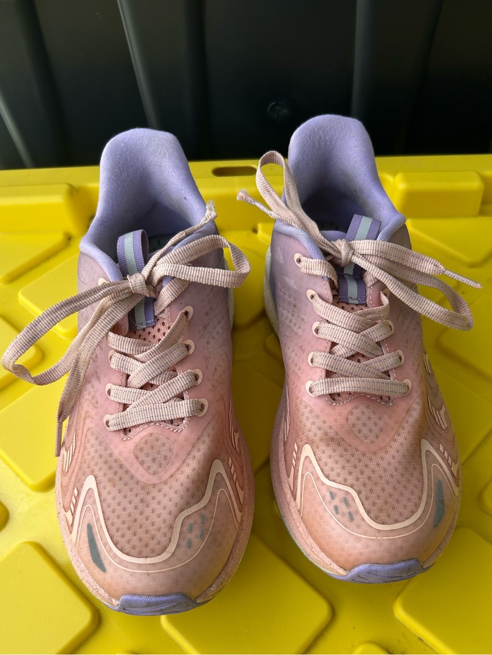 Women’s Lavender Athletic Sneakers - Comfortable Everyday Shoes